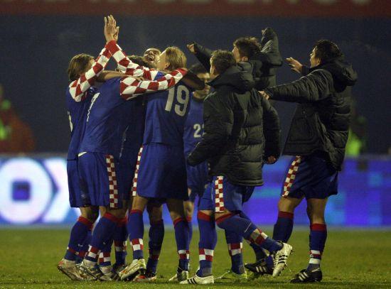 克罗地亚成为最后一支获得直接晋级资格的球队